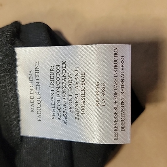 Theory Size S Black Long Sleeve Bubble Front Blouse with Offset Front Seam. EUC - Picture 12 of 12